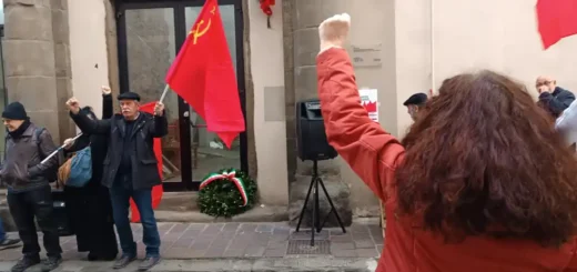 21 gennaio - Comunisti Livorno (pugno chiuso2)